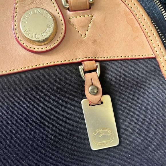 VINTAGE DOONEY & BOURKE CABRIOLET - Picture 4 of 16